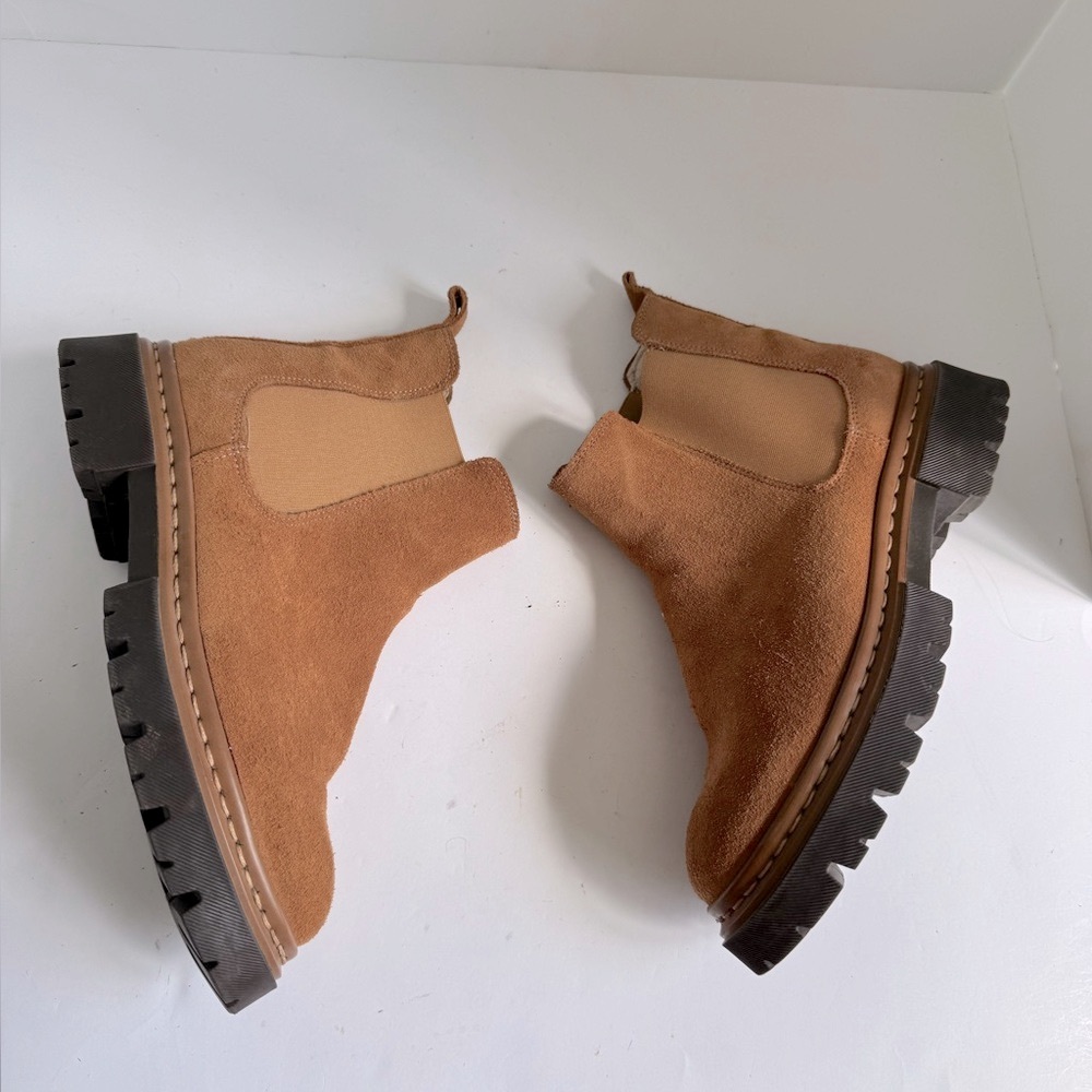 Danassa Lined Lug Sole Chelsea Boot Suede Boots EU 39